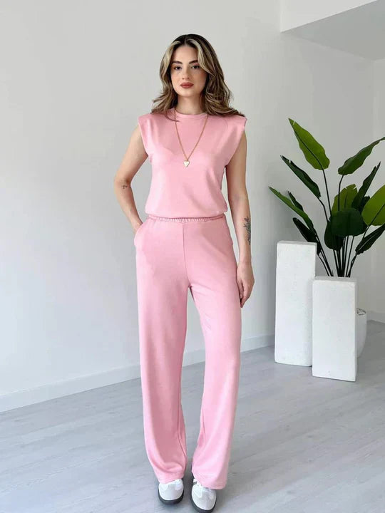 TRACKSUIT CHIC WOMEN’S CO-ORD